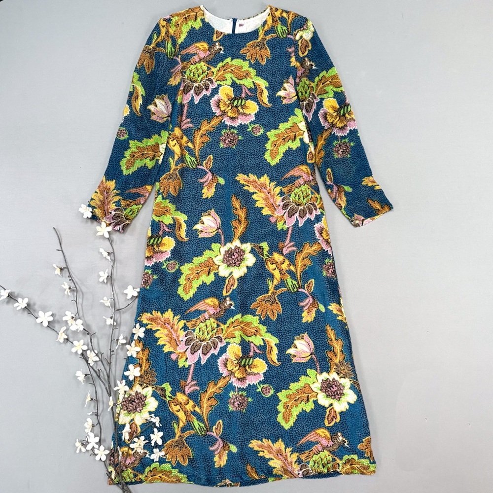 La DoubleJ Long Sleeve Swing Maxi Dress – Lark Blue Sovereign Print, Small 4/6 - Picture 6 of 11